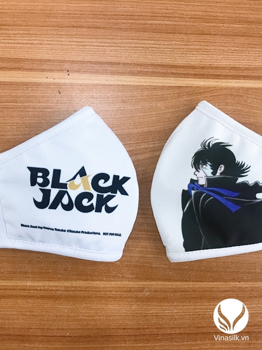 Khau-trang-in-hinh-black-jack-2